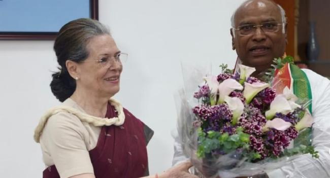காங்கிரஸ் கட்சிக்கு புதிய தலைவர் தெரிவு